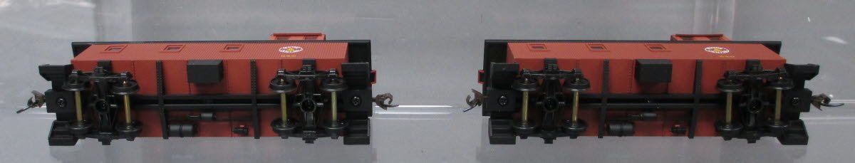 Walthers 932-27504 HO Maine Central 30' Wood Caboose #580/582 (Pack of 2)