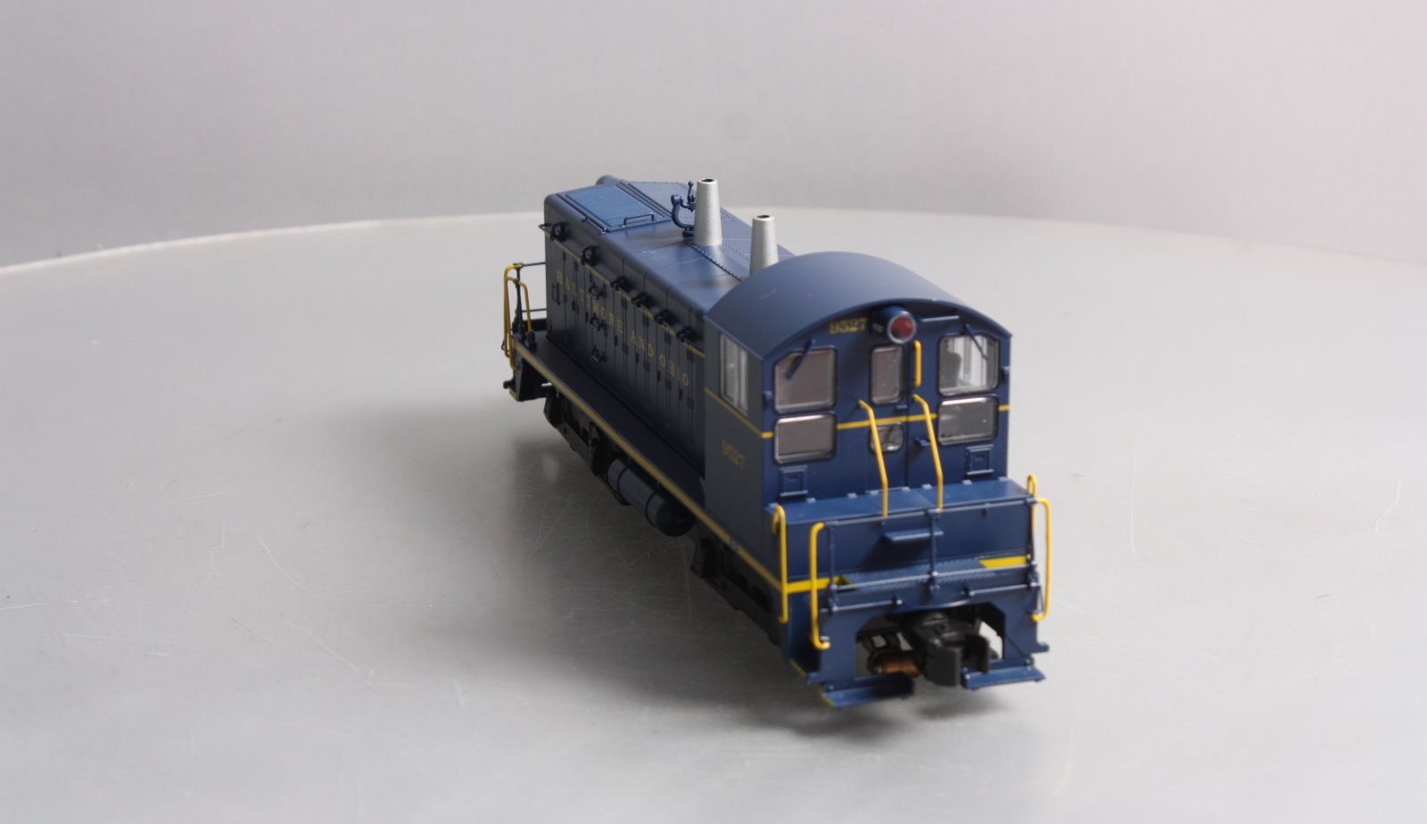 Lionel 6-83384 O B&O Legacy NW2 Diesel  #9500/LCS