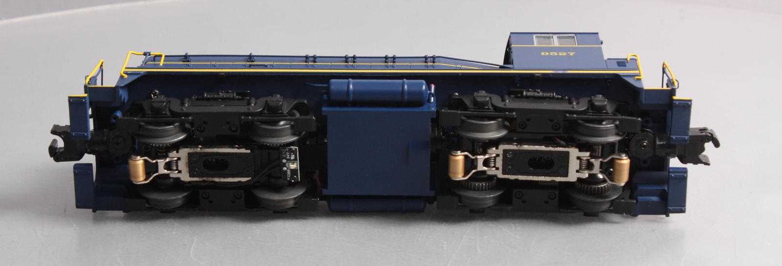 Lionel 6-83384 O B&O Legacy NW2 Diesel  #9500/LCS
