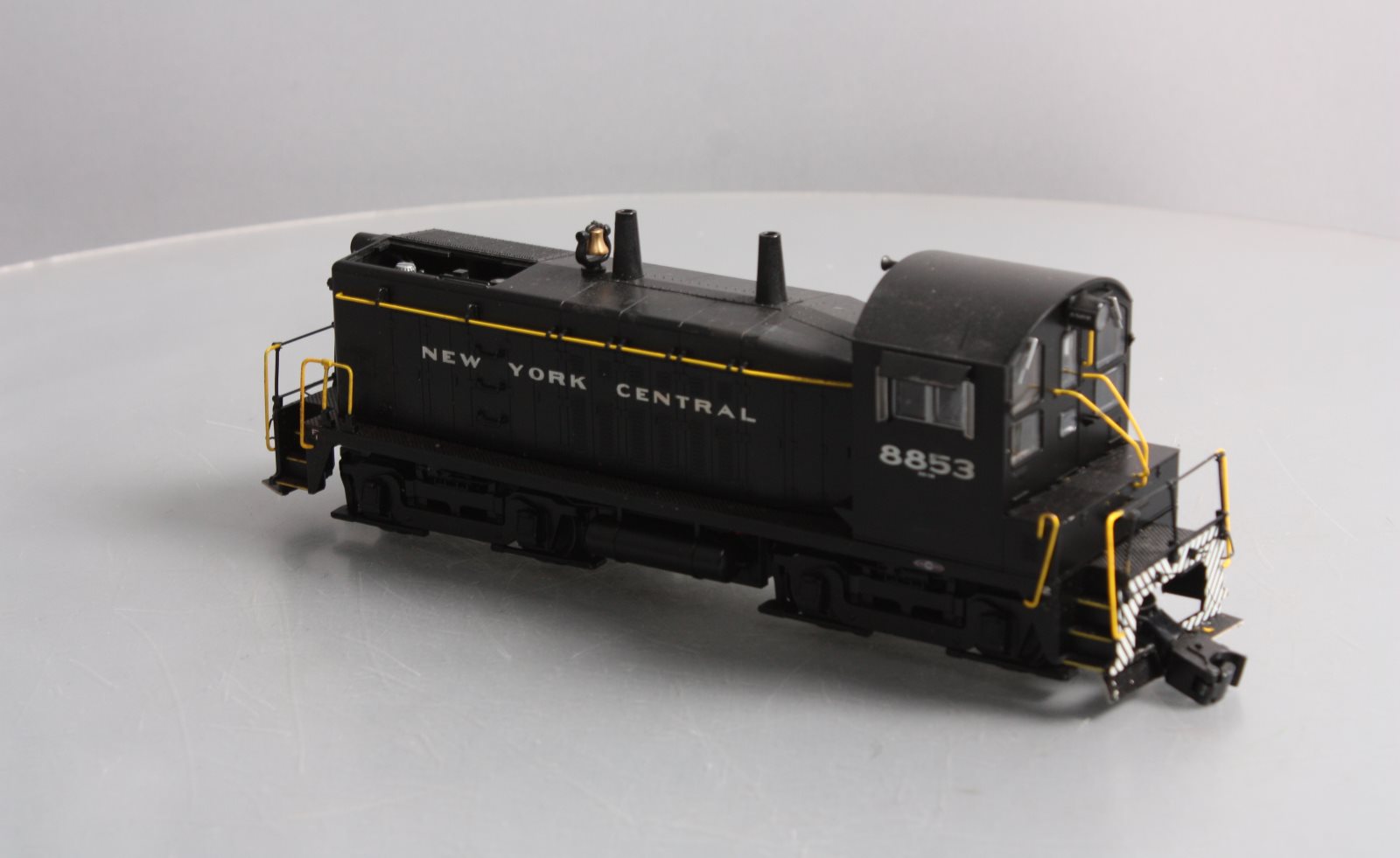 Lionel 6-85024 New York Central Legacy SW7 Diesel Locomotive #8853