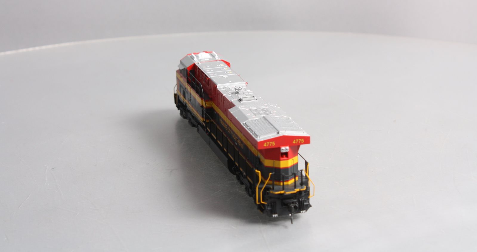 Broadway Limited 5869 HO KCS GE ES44C4 Diesel Locomotive Sound/DCC And DC #4775