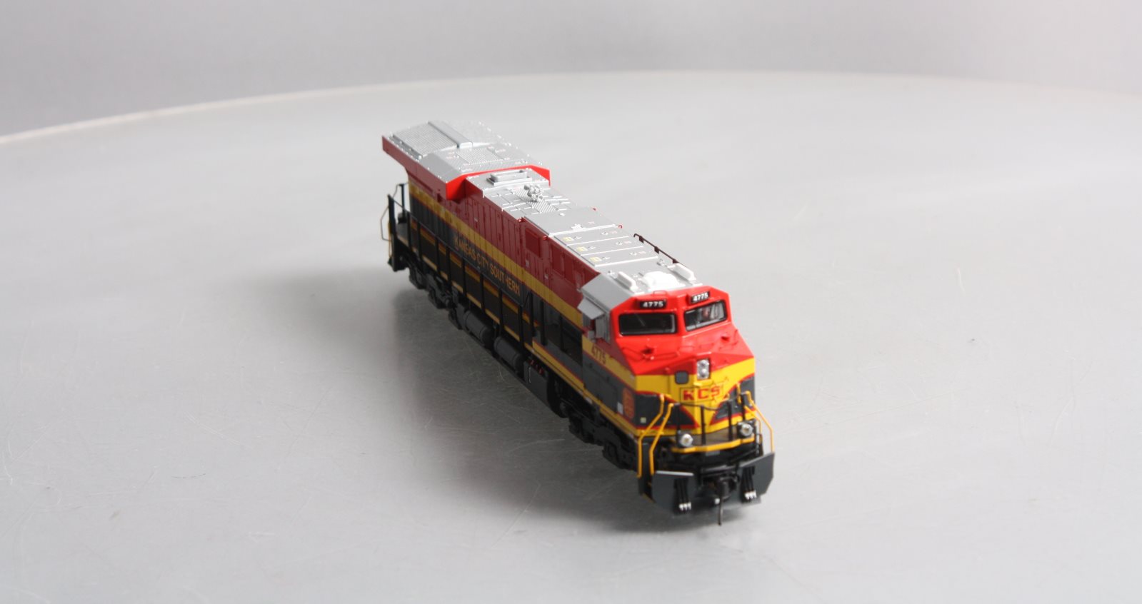 Broadway Limited 5869 HO KCS GE ES44C4 Diesel Locomotive Sound/DCC And DC #4775