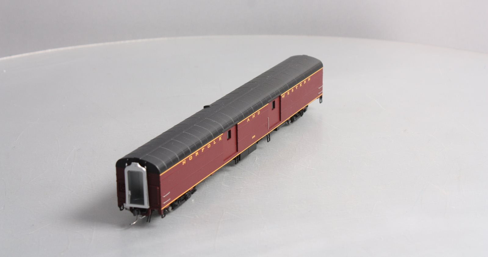 MTH 80-60074 HO Norfolk & Western Streamlined Smooth Baggage Car #1285