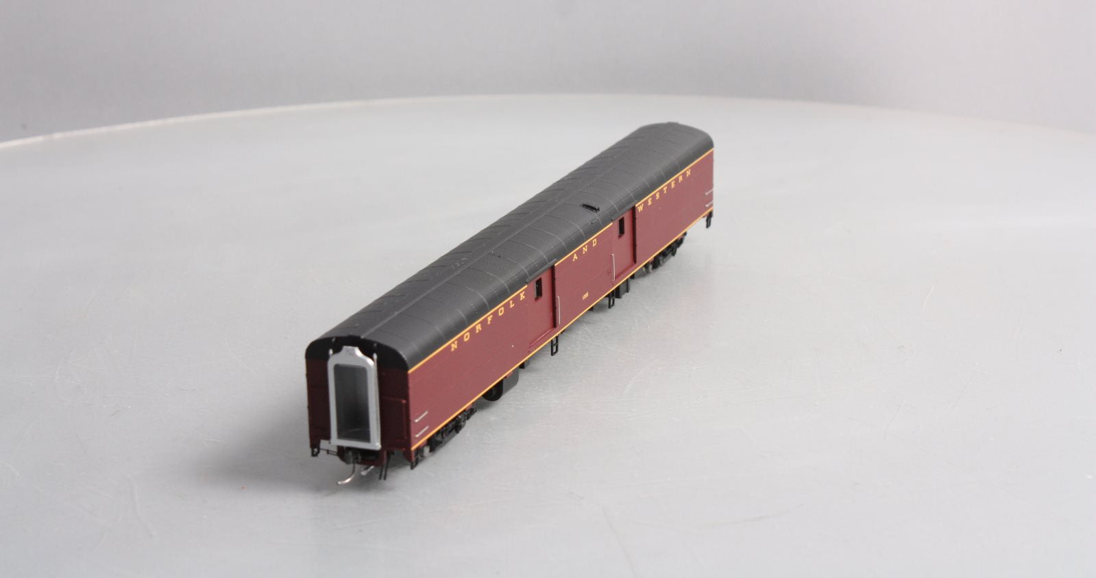 MTH 80-60074 HO Norfolk & Western Streamlined Smooth Baggage Car #1285