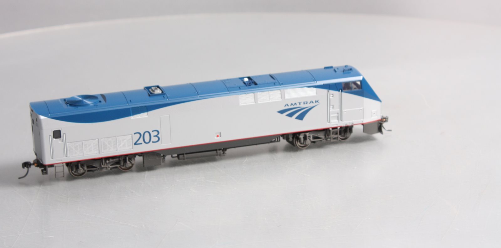 Kato 37-6111 HO Amtrak Phase V GE P42 Genesis Diesel Locomotive #203