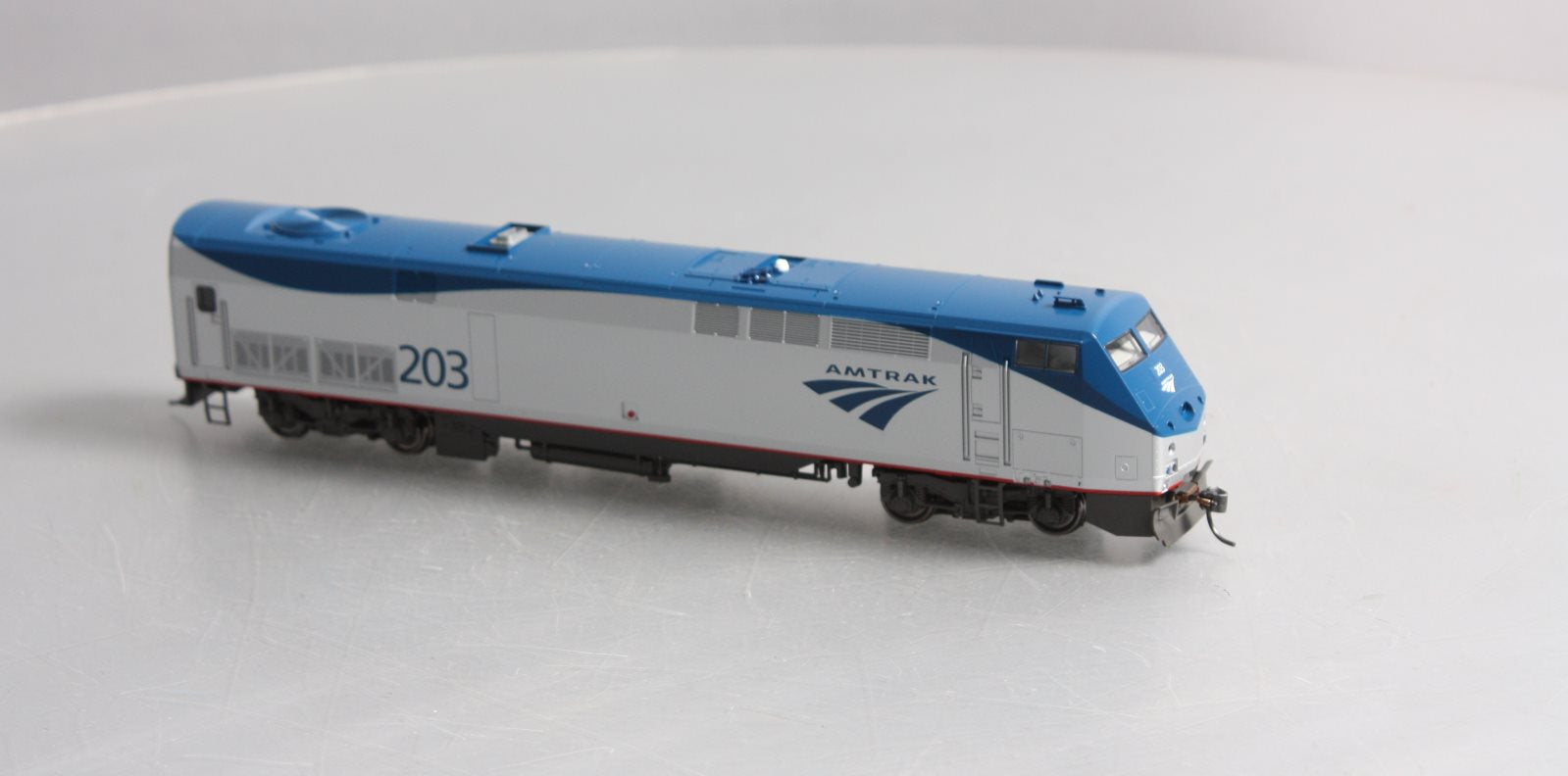 Kato 37-6111 HO Amtrak Phase V GE P42 Genesis Diesel Locomotive #203