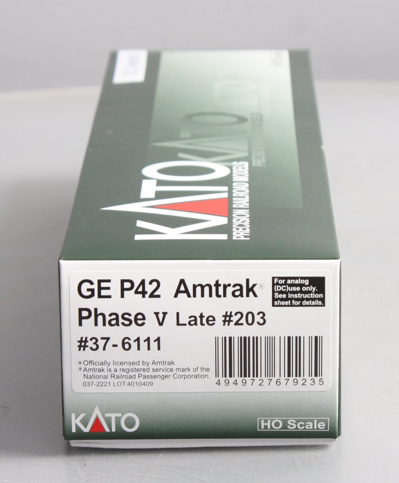 Kato 37-6111 HO Amtrak Phase V GE P42 Genesis Diesel Locomotive #203