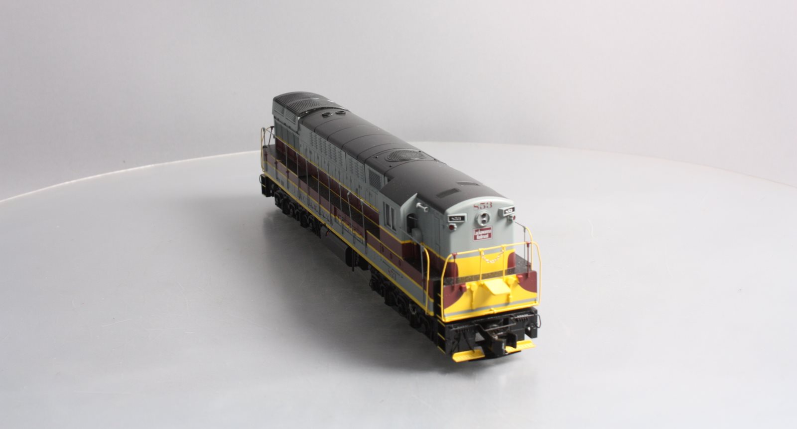 Lionel 2033401 O DL&W Legacy Train Master Diesel Locomotive #853