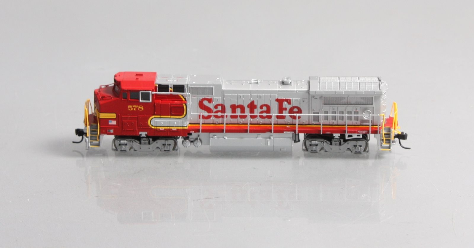 Atlas 48815 N Scale Santa Fe GE Dash 8-40BW Diesel Atlas 48815 N Scale Santa Fe GE Dash 8-40BW Diesel
