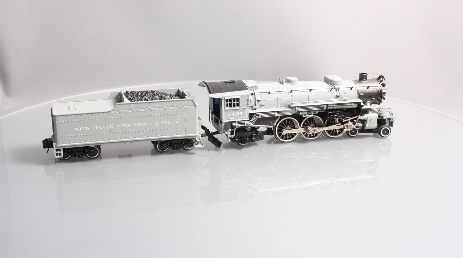 Williams 40801 O Gauge New York Central 4-6-2 Pacific w/Whistle & Bell #6467