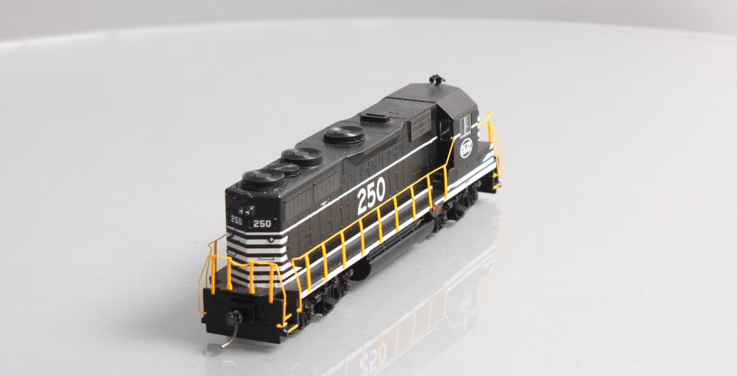 Roundhouse 12240 HO Chicago & Eastern Illinois GP35 Diesel Locomotive #250