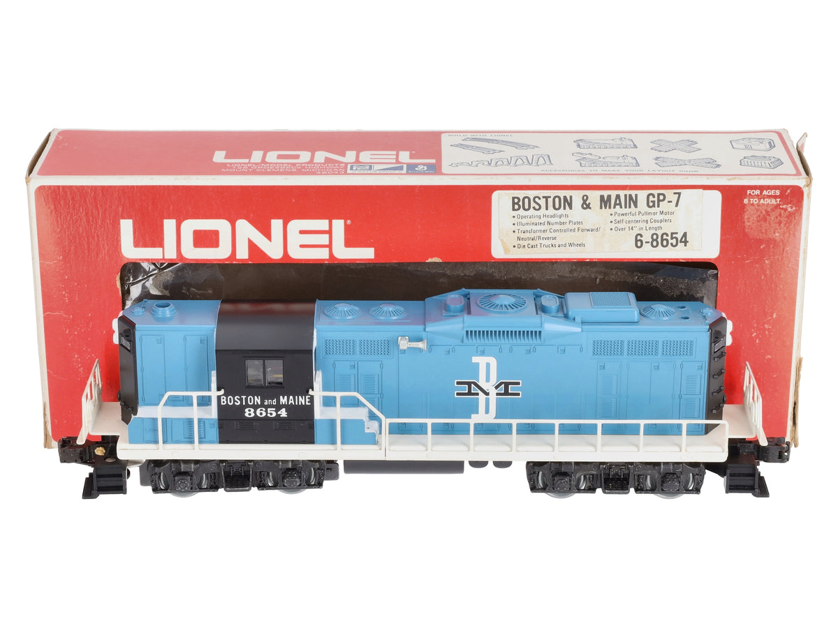 Lionel 6-8654 O Gauge Boston & Maine GP-9 Powered Diesel Locomotive #8654 NIB
