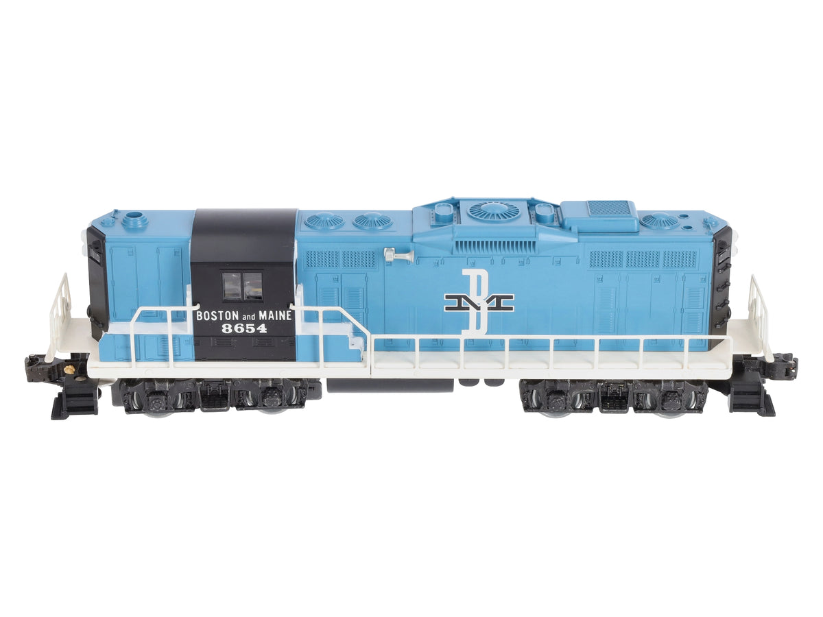 Lionel 6-8654 O Gauge Boston & Maine GP-9 Powered Diesel Locomotive #8654 NIB