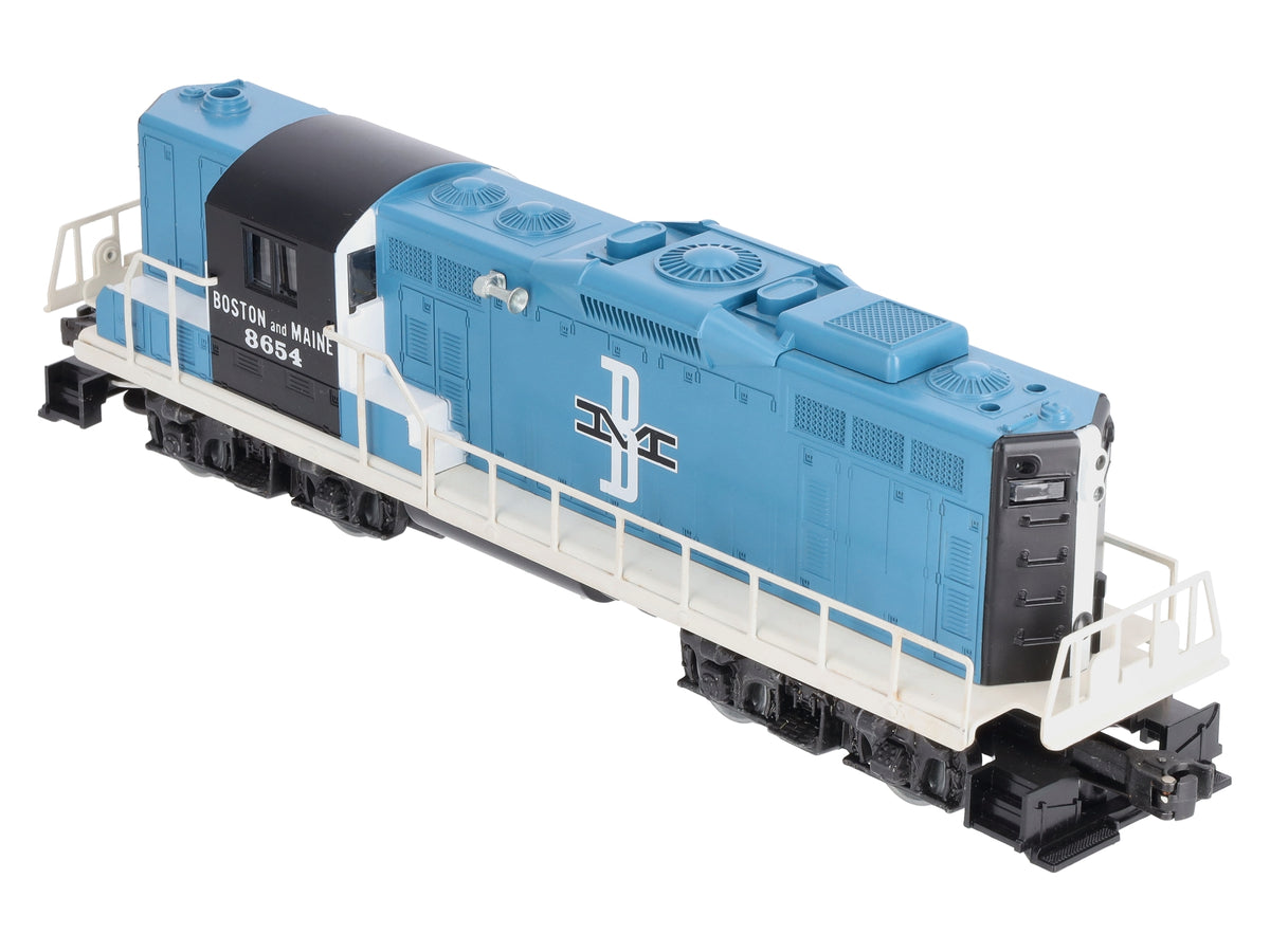 Lionel 6-8654 O Gauge Boston & Maine GP-9 Powered Diesel Locomotive #8654 NIB