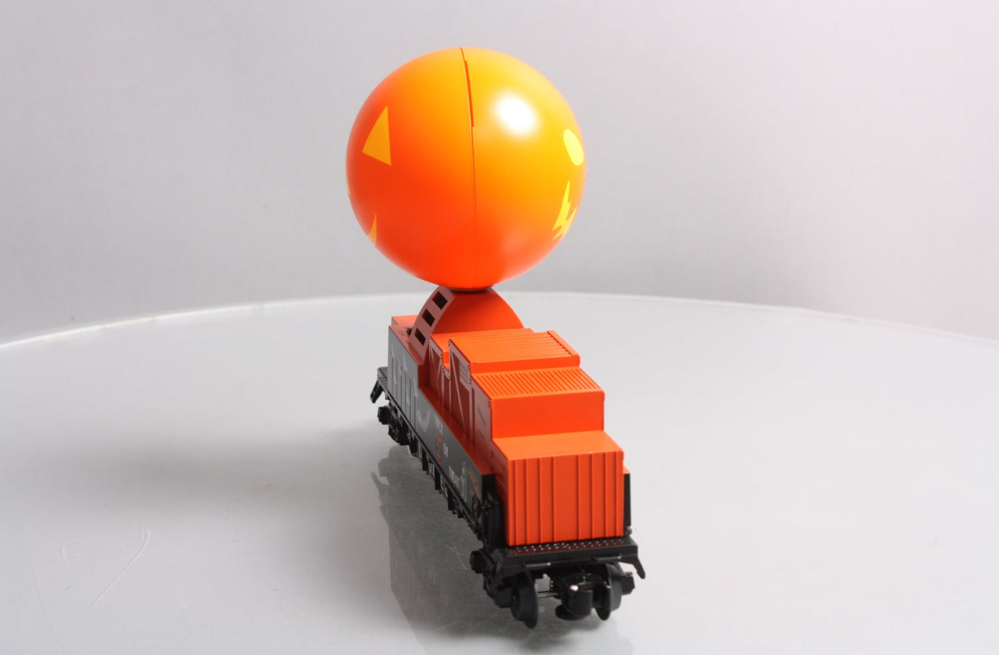Lionel 6-37036 O Gauge Halloween Operating Globe Car NIB