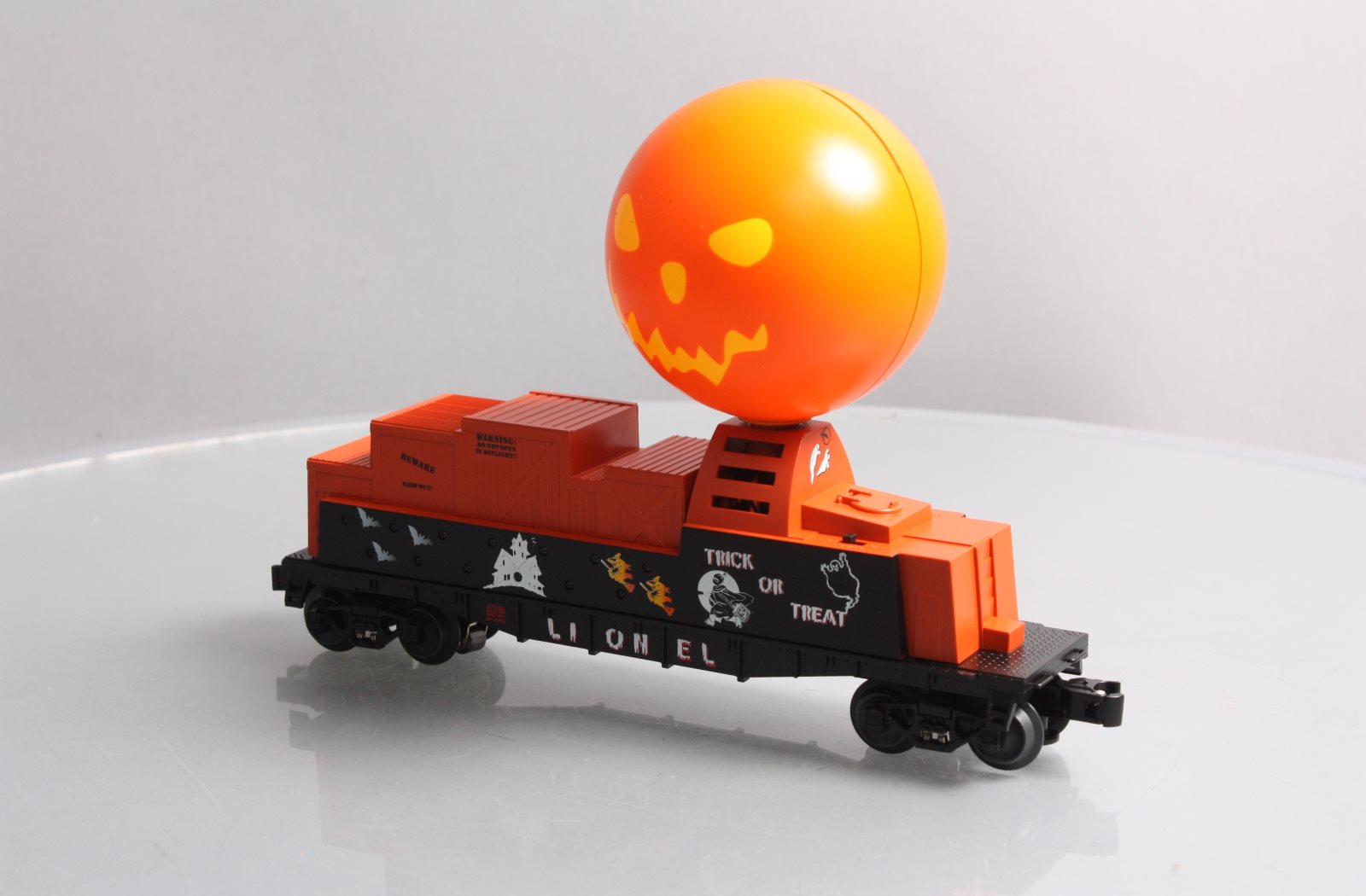 Lionel 6-37036 O Gauge Halloween Operating Globe Car LN/Box