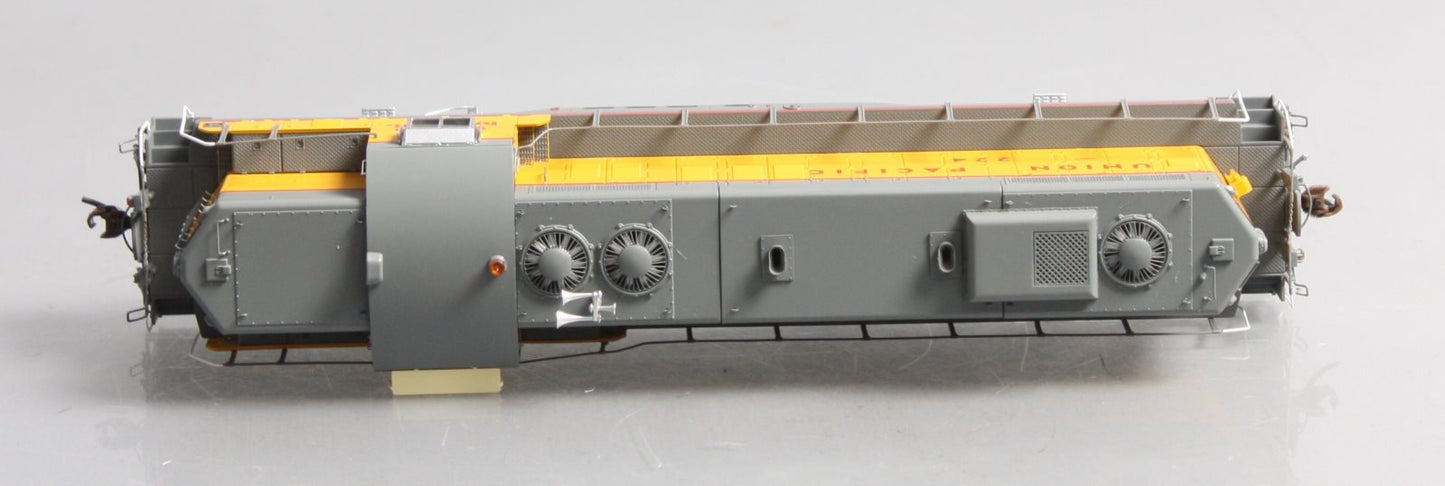 Athearn G64246 HO Union Pacific GP9 Diesel Locomotive with DCC & Sound #224