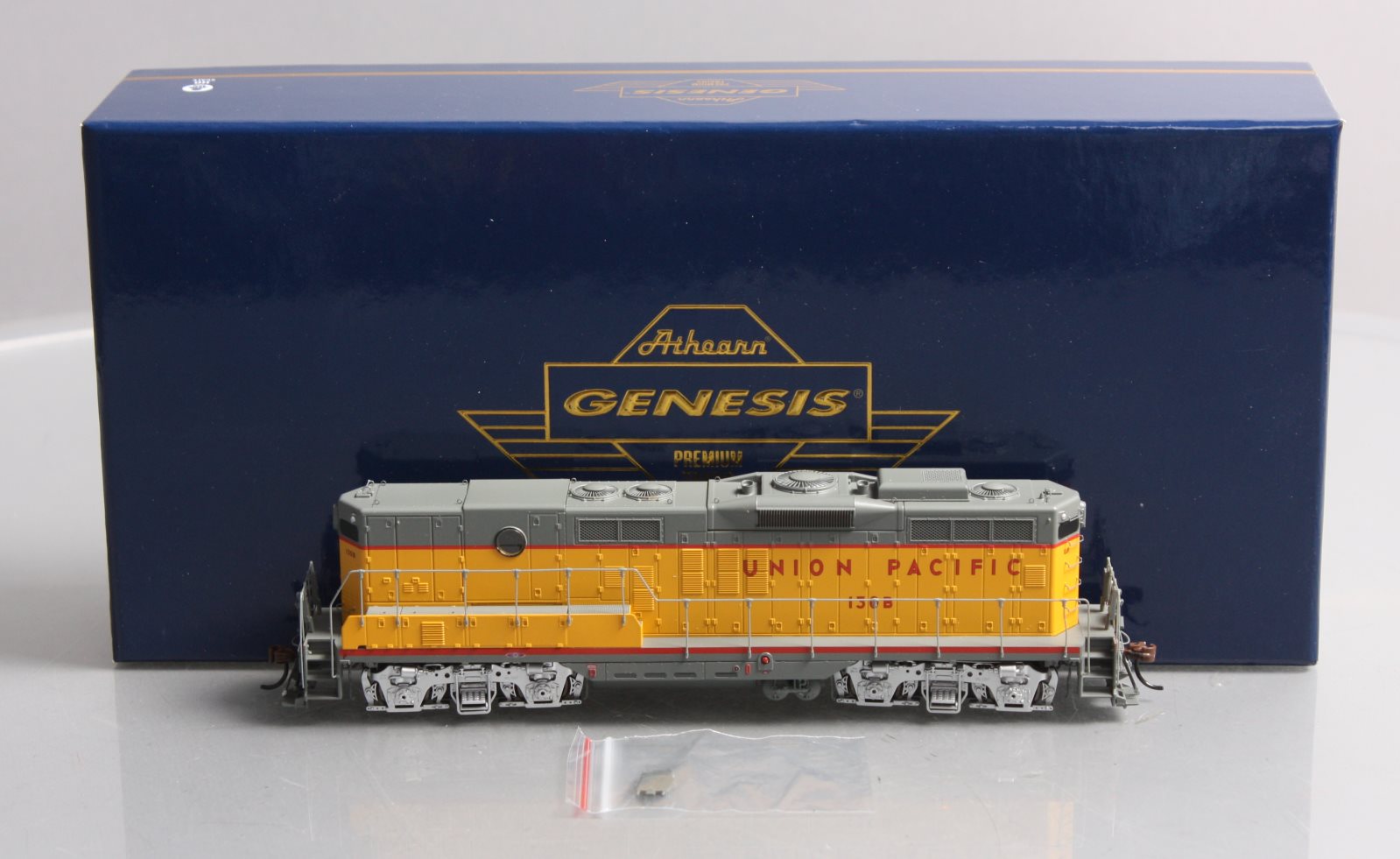 Athearn G78204 HO Union Pacific GP9B Diesel Locomotive #130B w/ DCC and Sound