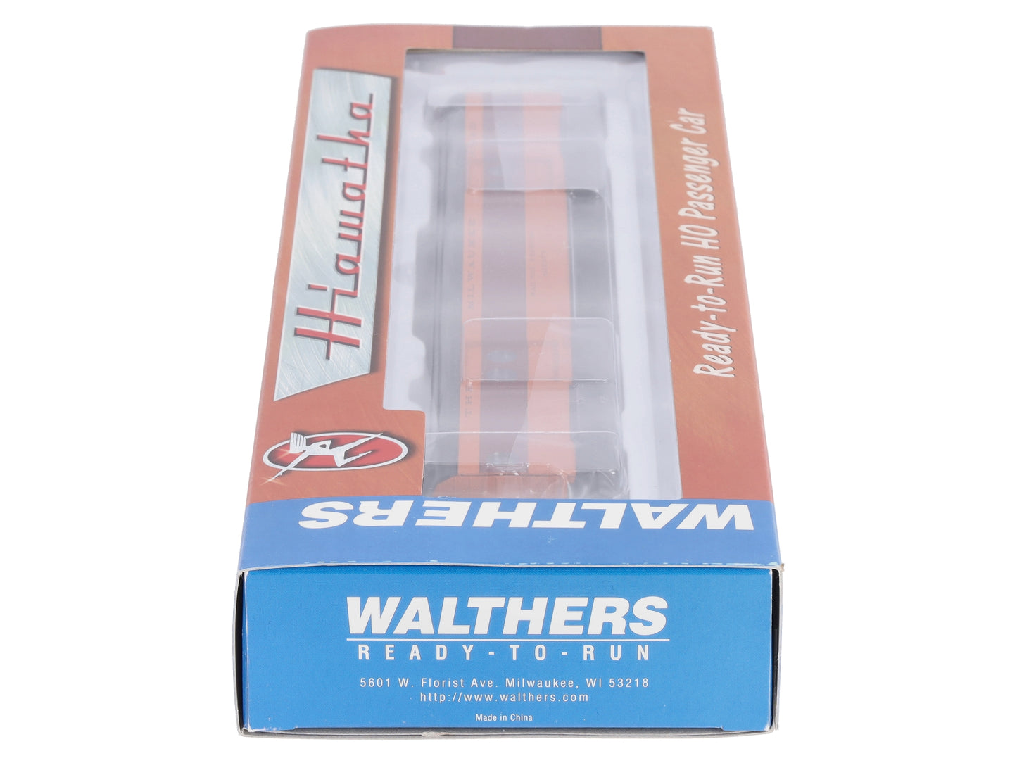 Walthers 932-9202 HO Scale Milwaukee Hiawatha Express Car w/Conductors Window