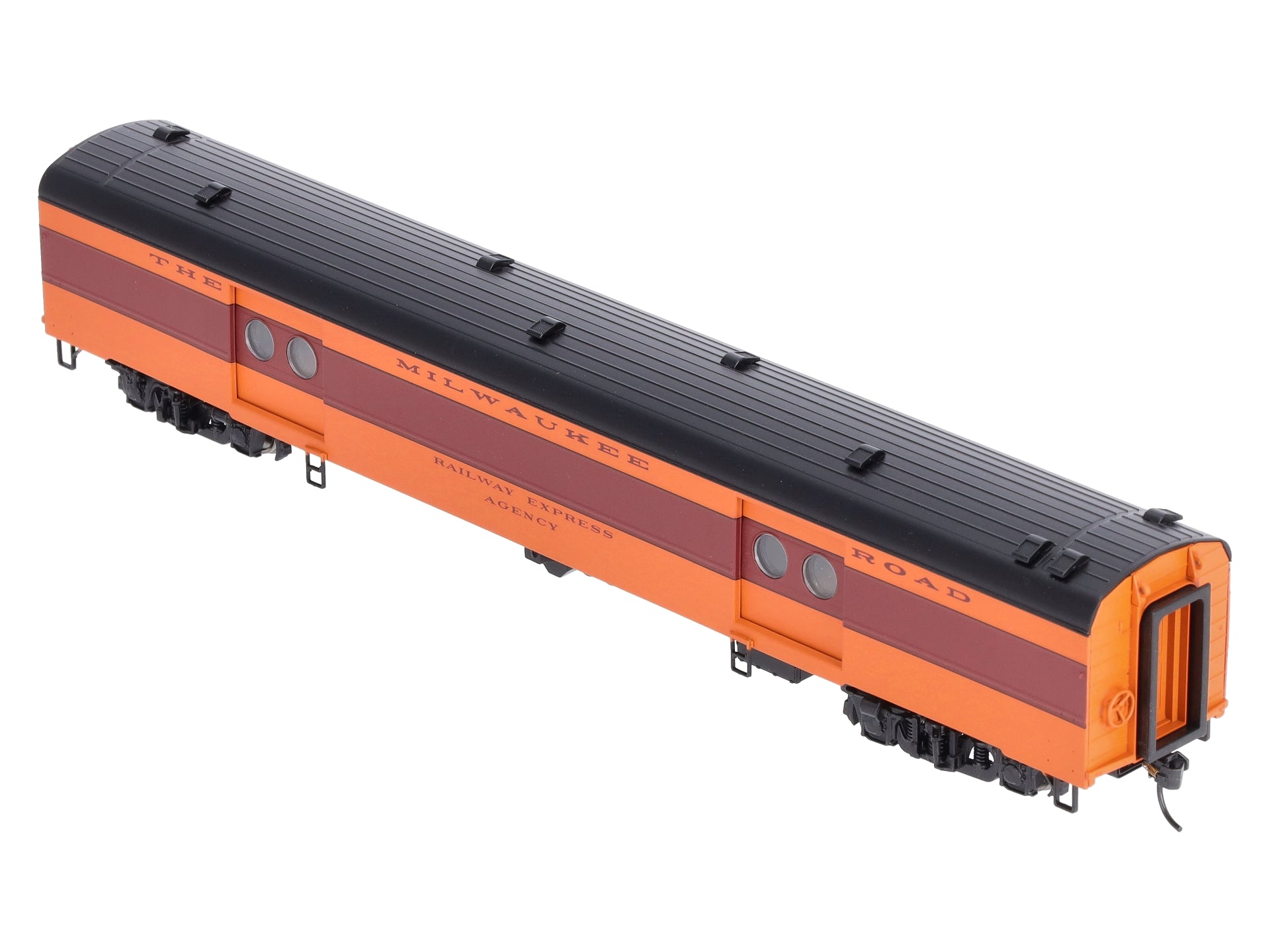 Walthers 932-9202 HO Scale Milwaukee Hiawatha Express Car w/Conductors Window