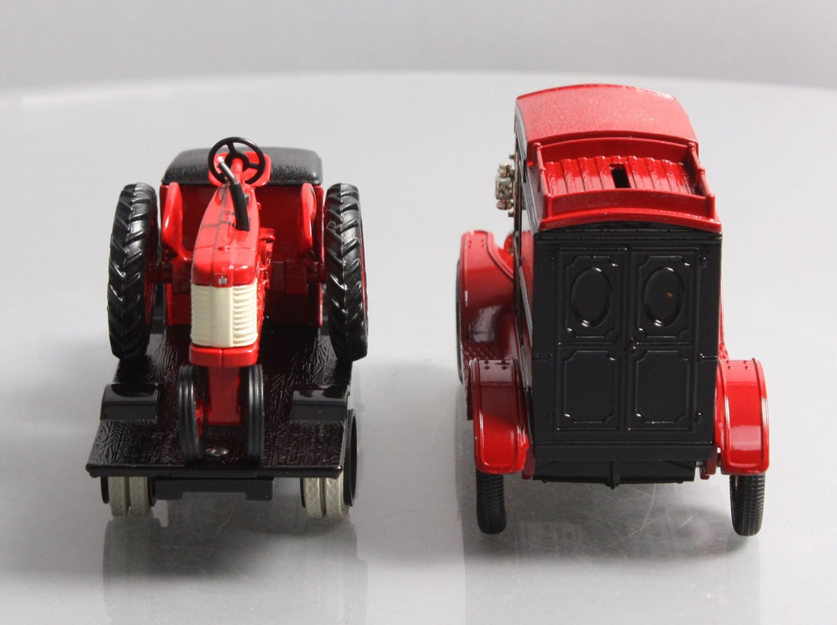 Ertl 1947 Signed Signature Edition 1913 Ford T Van & 1931 Hawkeye Tractor LN/Box