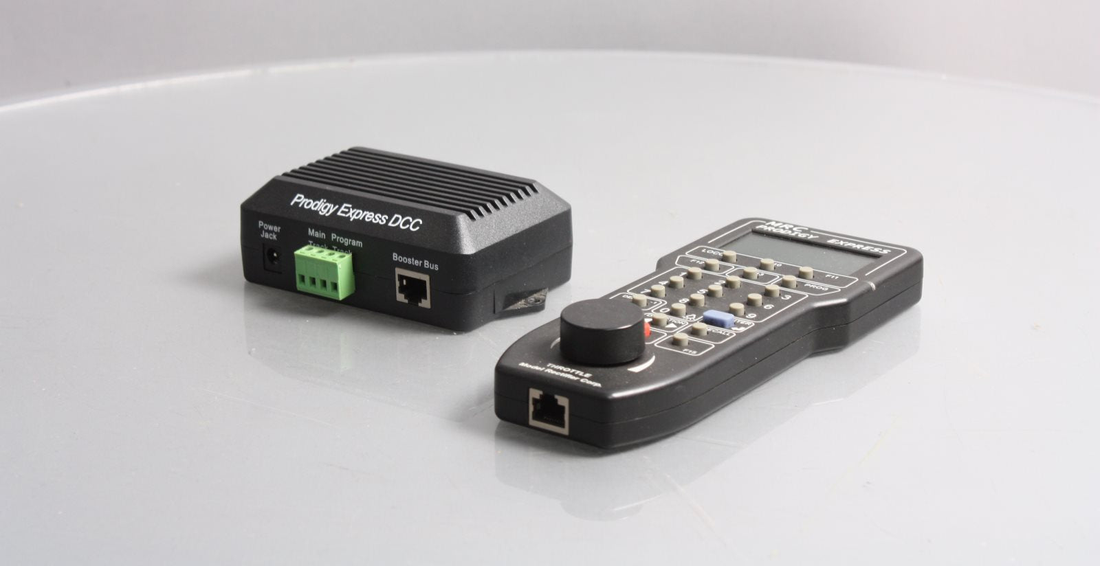 MRC 0001420 Prodigy Express 2 Power Pack and DCC Controller