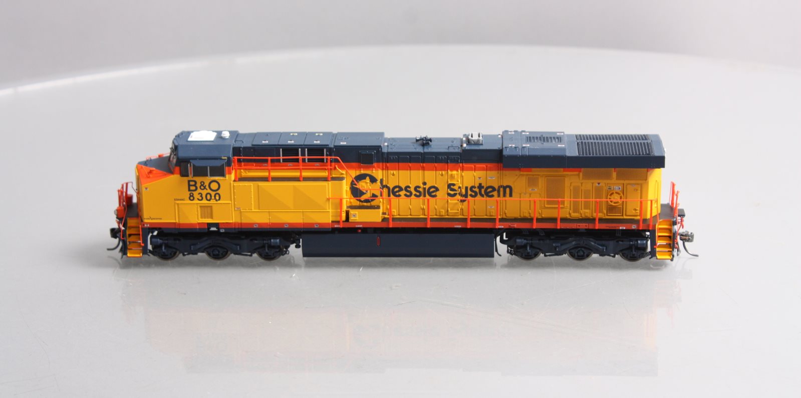 Athearn G83160 HO B&O ES44AC Diesel Locomotive w/DCC & Sound #8300