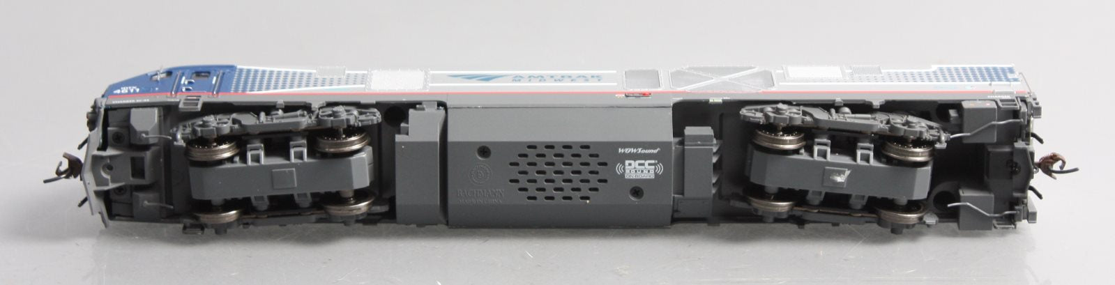 Bachmann 67902 HO Amtrak Midwest Charger SC-44 Diesel Loco with Sound #4611