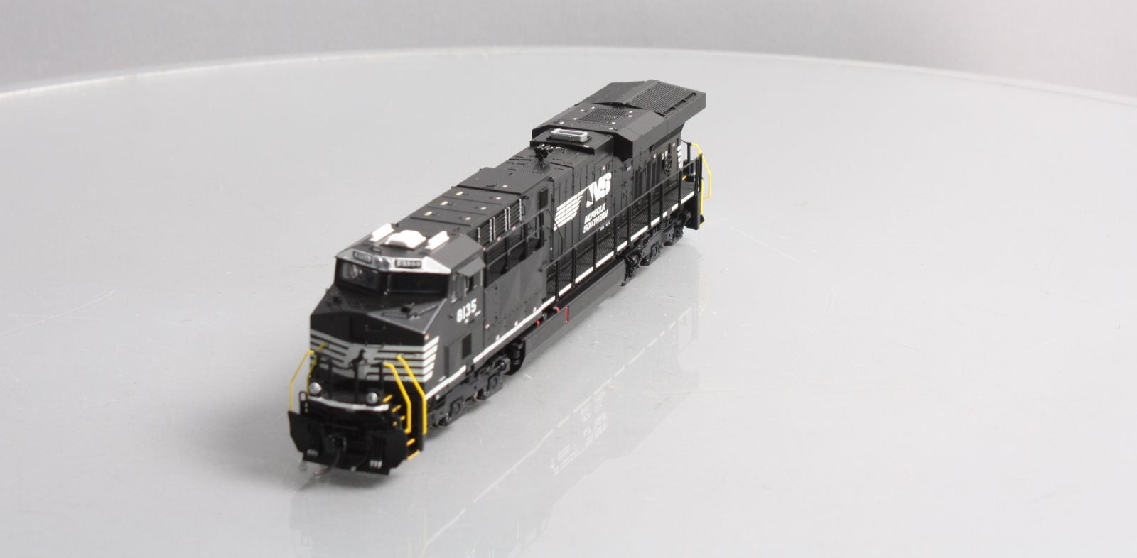 Broadway Limited 5873 HO Norfolk Southern GE ES44AC Diesel Loco Sound/DCC #8135