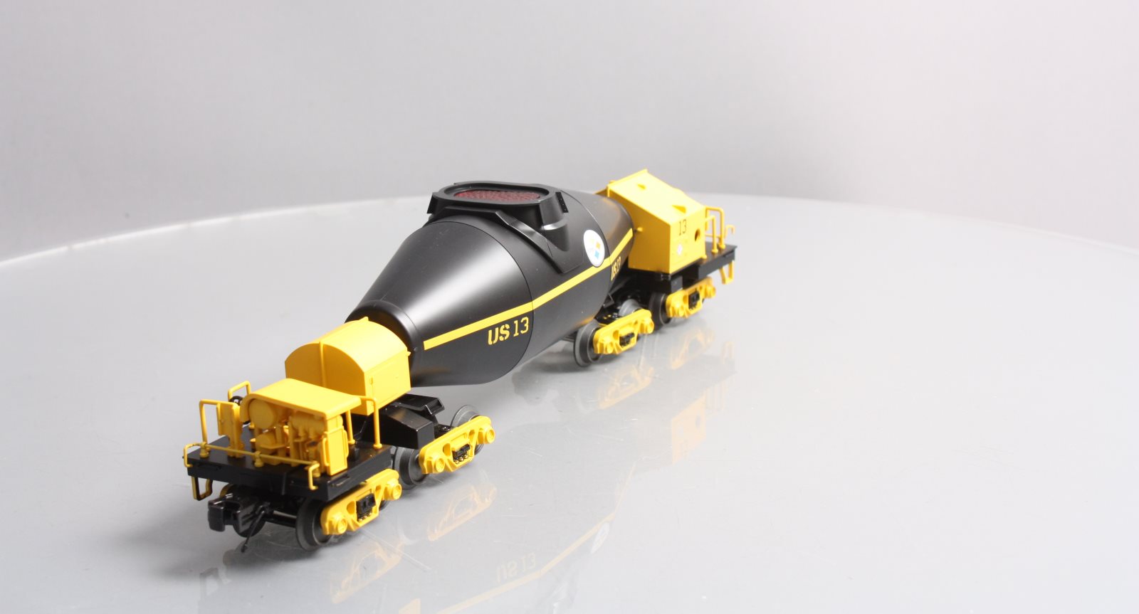 MTH 20-95210 O United States Hot Metal Car with Flickering Molten Load