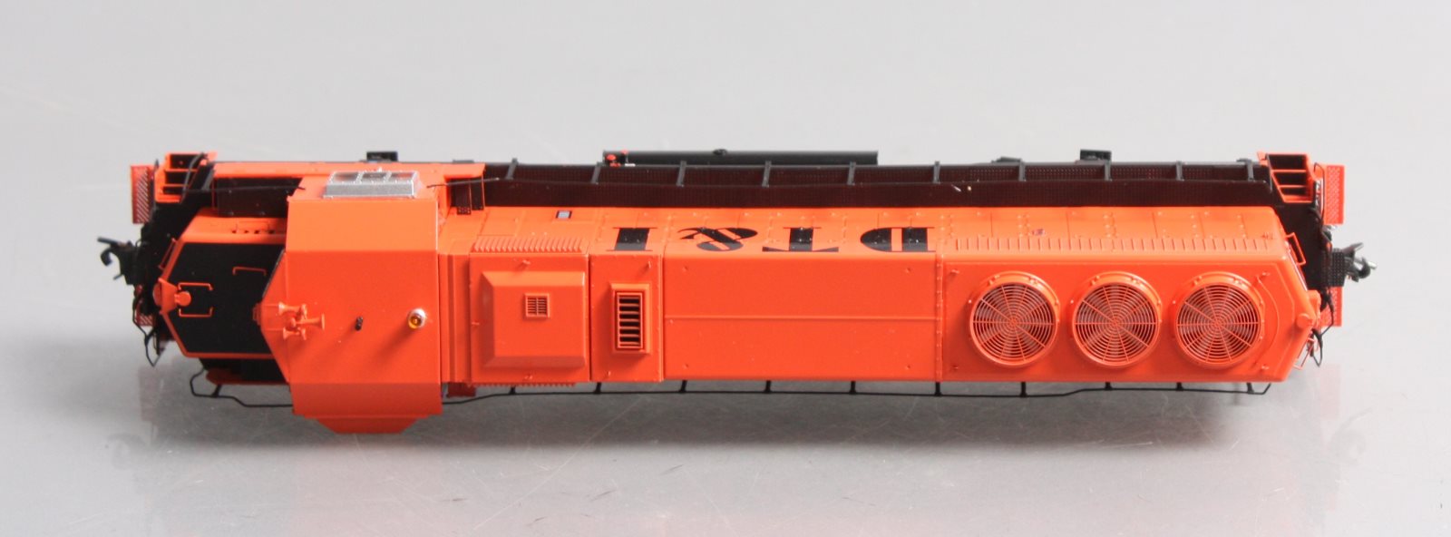 Athearn G64685 HO DT&I GP40-2 Diesel Locomotive w/DCC & Sound #410 LN/Box