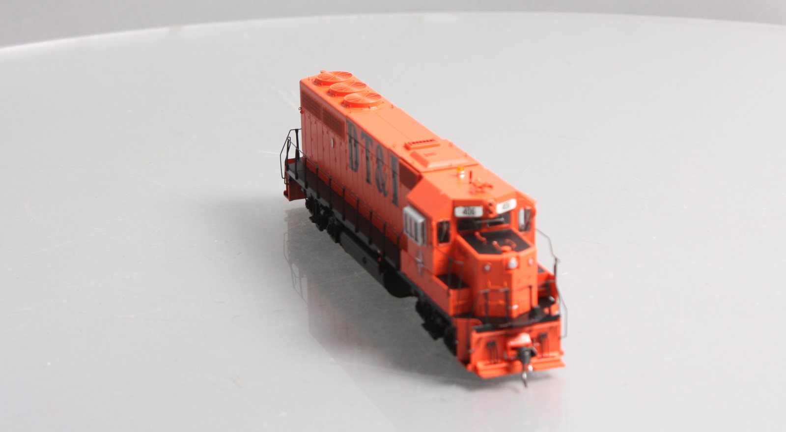 Athearn G64682 HO DT&I GP40-2 Diesel Locomotive #406 w/DCC & Sound LN/Box