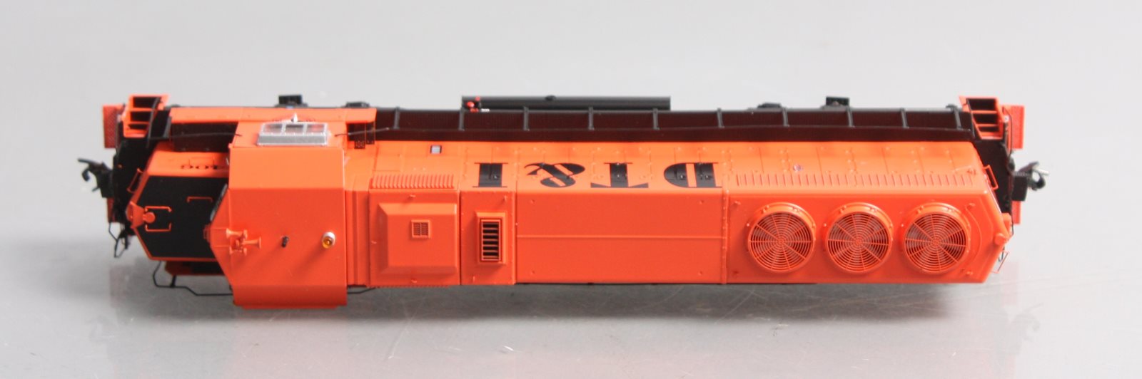 Athearn G64682 HO DT&I GP40-2 Diesel Locomotive #406 w/DCC & Sound LN/Box