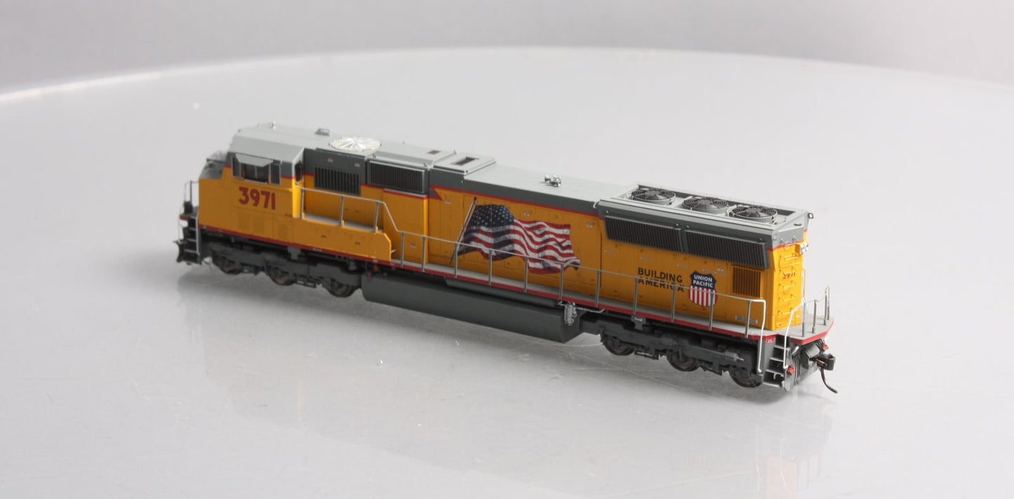 Athearn G69563 HO Union Pacific SD70M Diesel Locomotive with DCC & Sound #3971