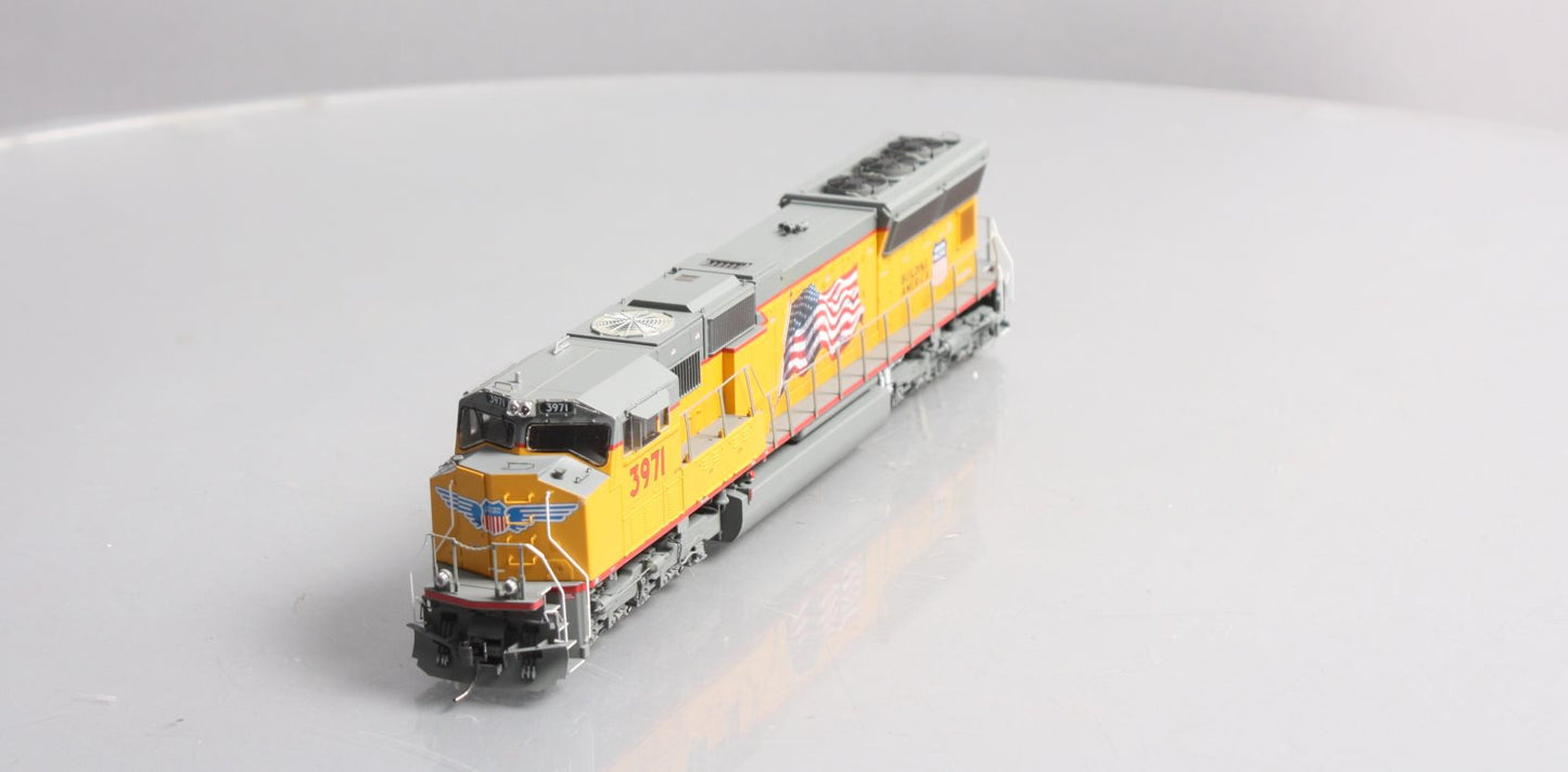 Athearn G69563 HO Union Pacific SD70M Diesel Locomotive with DCC & Sound #3971