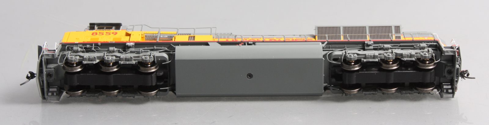 Athearn G27329 HO Union Pacific G2 SD90MAC-H Phase II Diesel Locomotive #8559