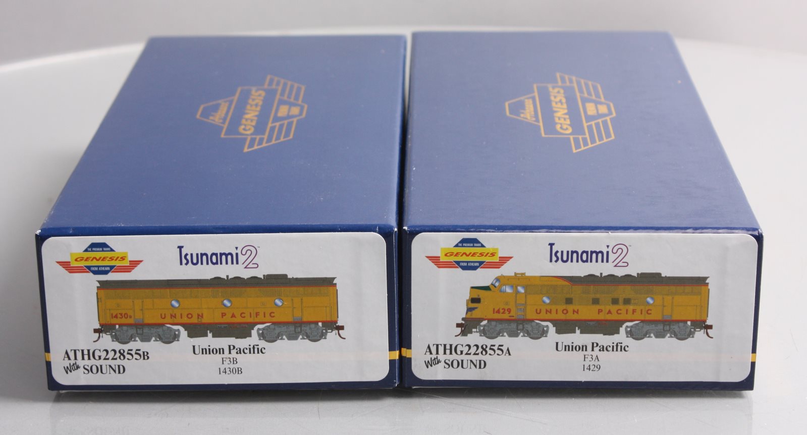 Athearn G22855 HO Union Pacific F3 A/B Diesel Loco w/DCC & Sound #1429/#1430B