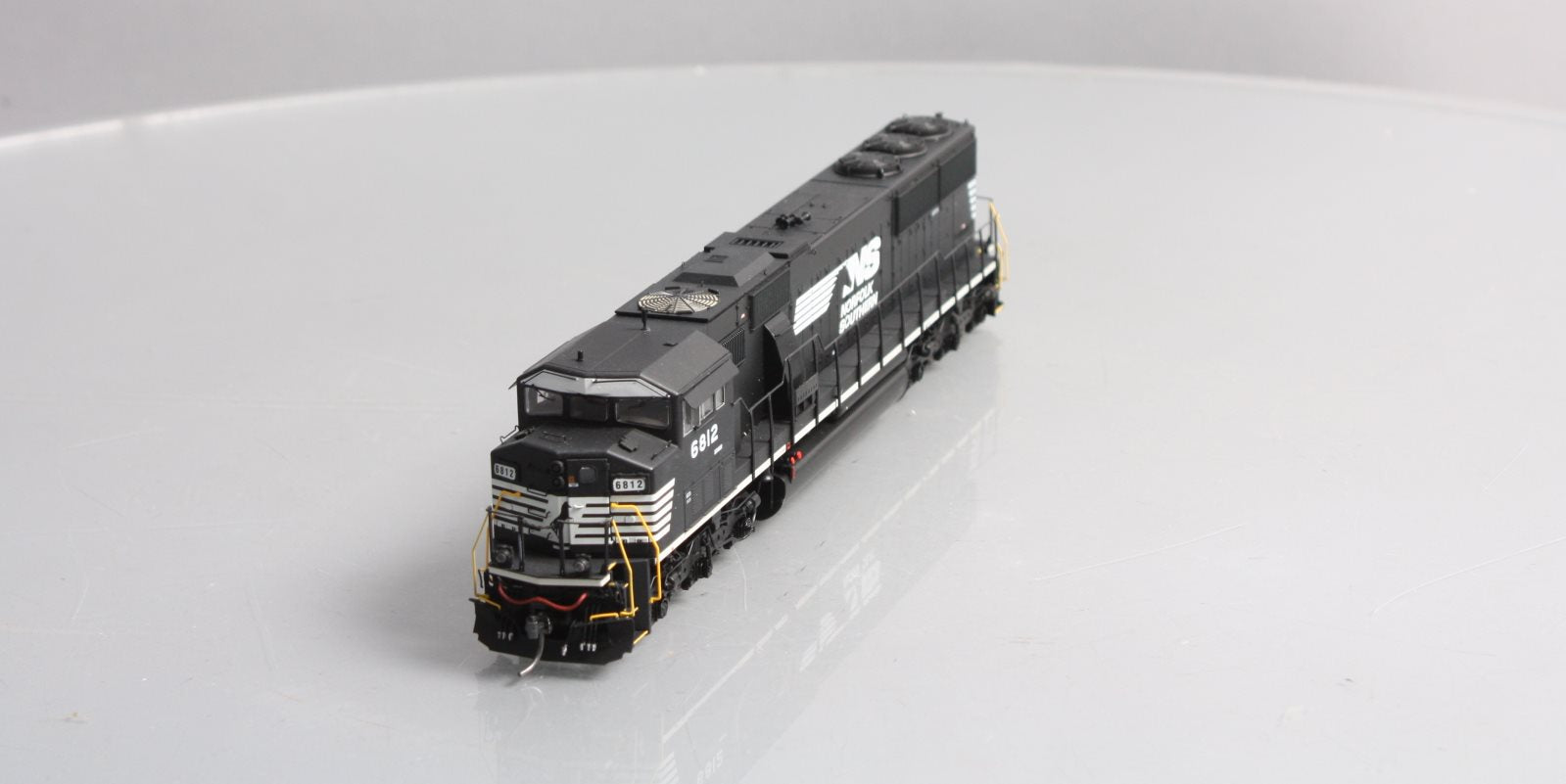 Athearn G75612 HO NS G2 SD60M Tri-Clops Diesel Locomotive w/DCC & Sound #6812 LN/Box