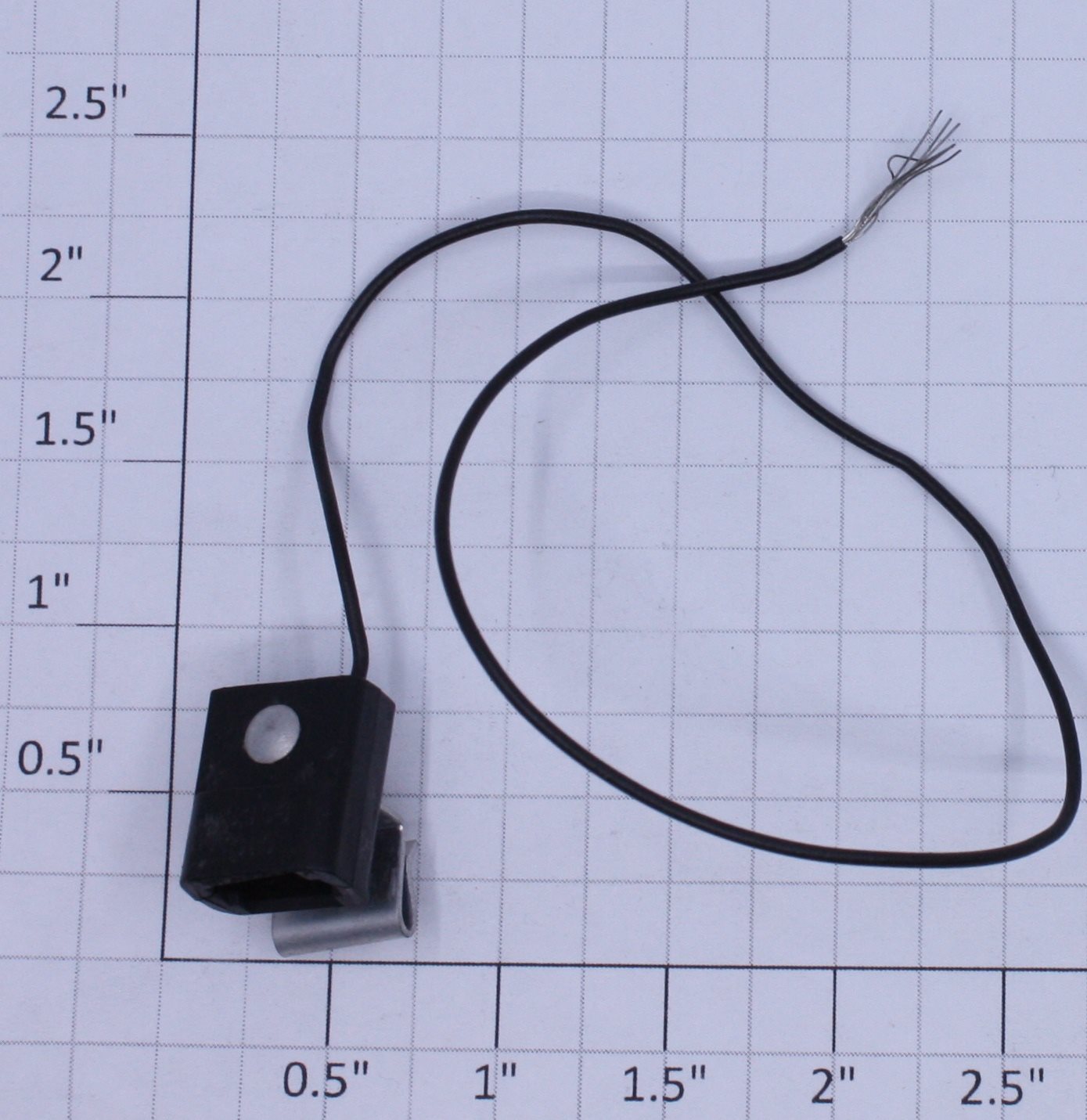 Lionel 8030-13 Lamp Socket with 5-1/2" Lead