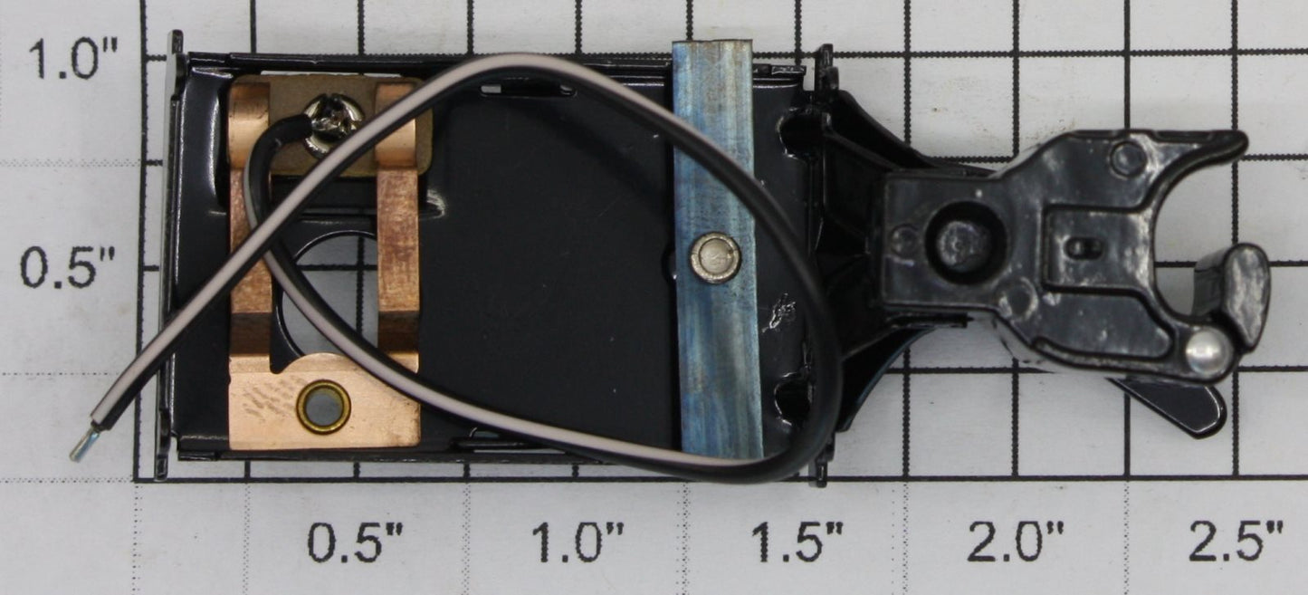 Lionel 483-2 Base Plate Coupler with Sliding Shoe and Lead Wire