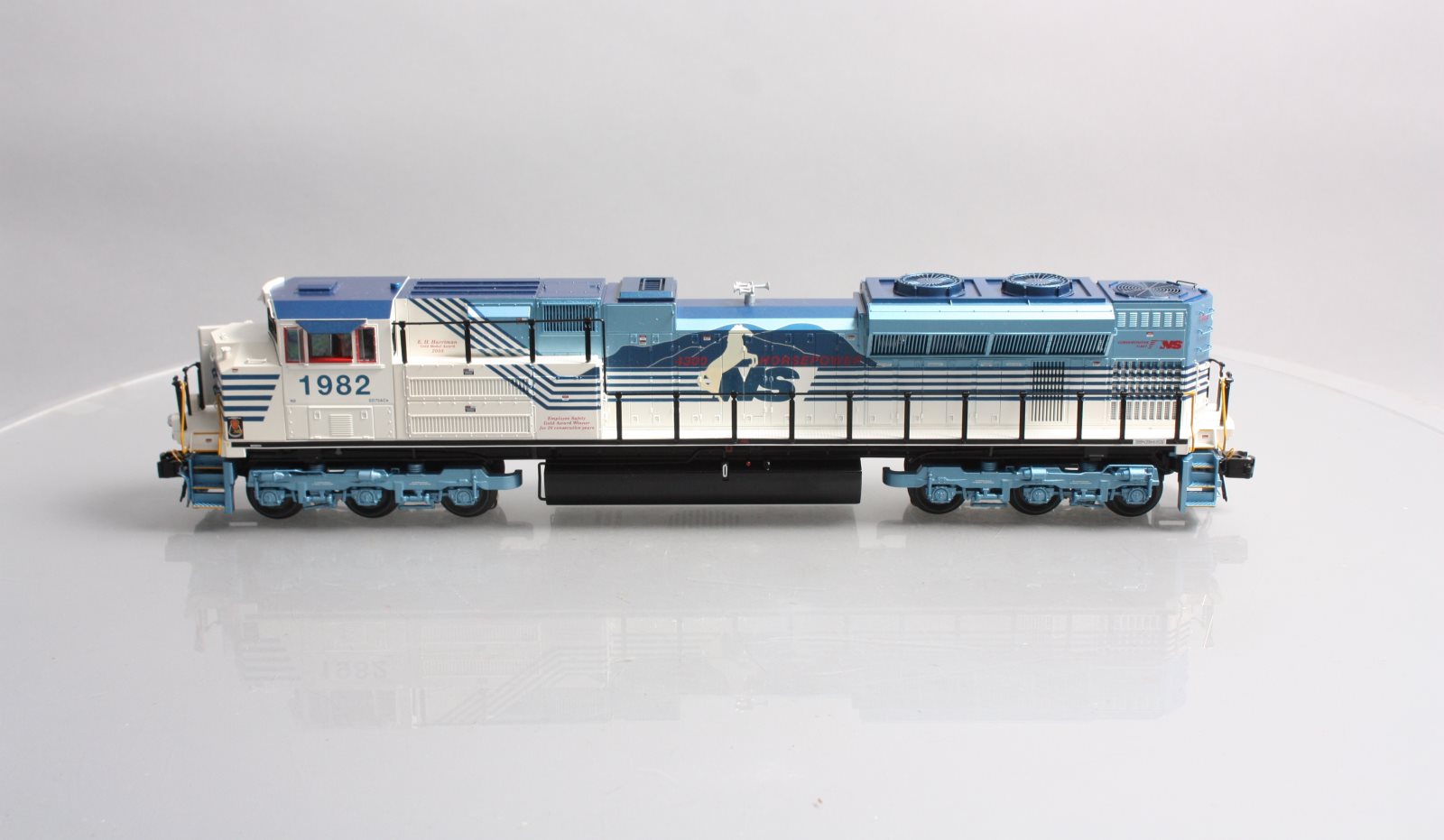 NORFOLK SOUTHERN鉄道　鉄道ディスプレイ Norfolk Southern Heritage Units Puzzle – Trains.com Store