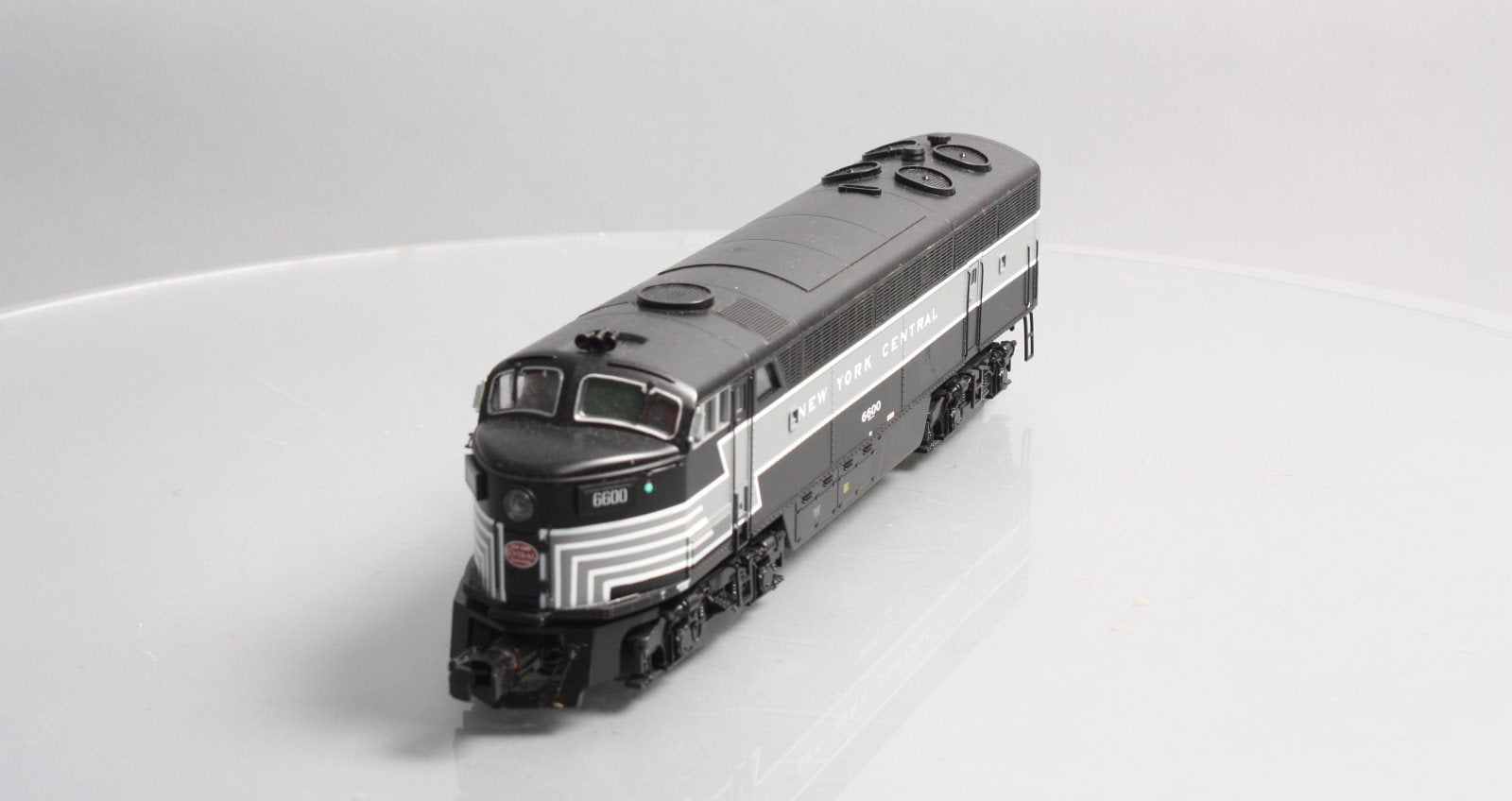 MTH 20-20471-1 New York Central C-Liner A Unit Diesel Engine w/ P-S 3 #6600