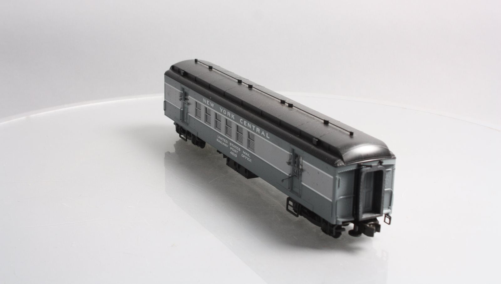 Lionel 6-85343 O New York Central Heavyweight RPO Passenger Car #4819