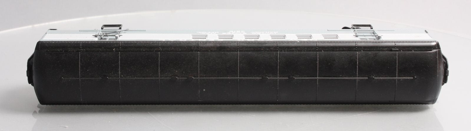 Lionel 6-85343 O New York Central Heavyweight RPO Passenger Car #4819