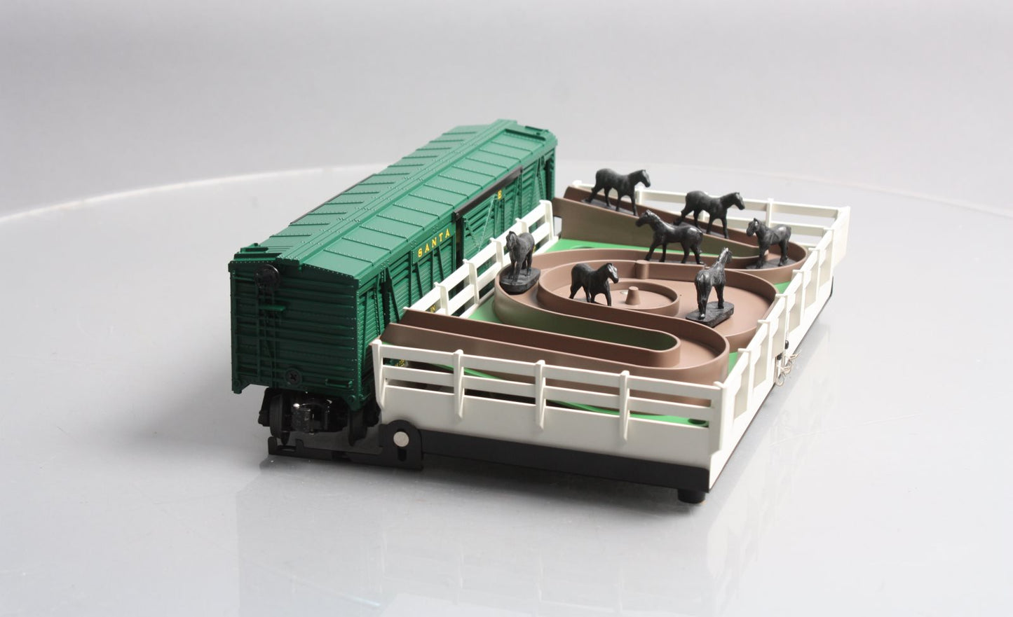 Lionel 6-19895 O Gauge PWC 3356 Santa Fe Operating Horse Car & Corral LN/Box