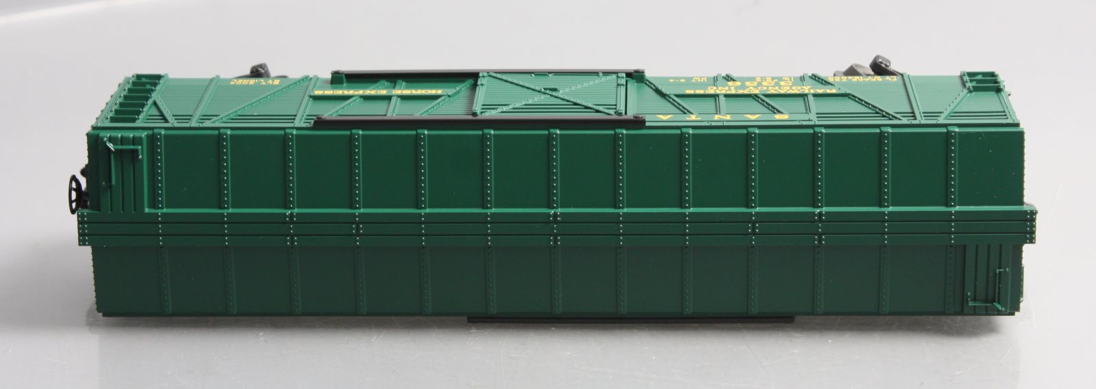 Lionel 6-19895 O Gauge PWC 3356 Santa Fe Operating Horse Car & Corral LN/Box