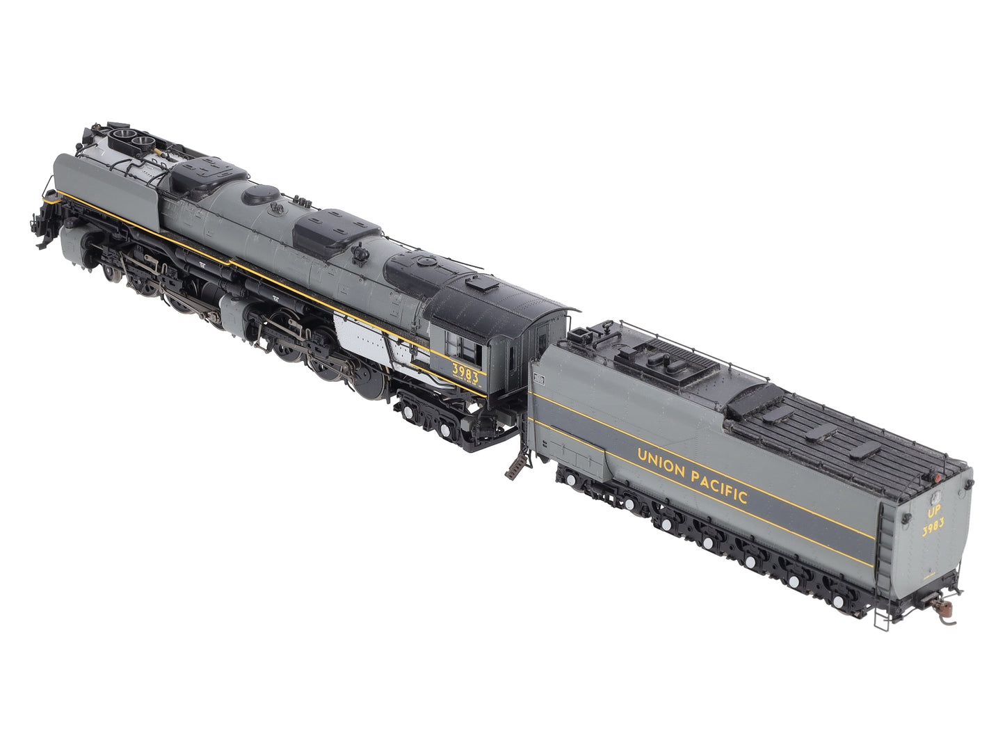 Athearn G9133 HO Union Pacific GreyHOund 4-6-6-4 with DCC & Sound #3983