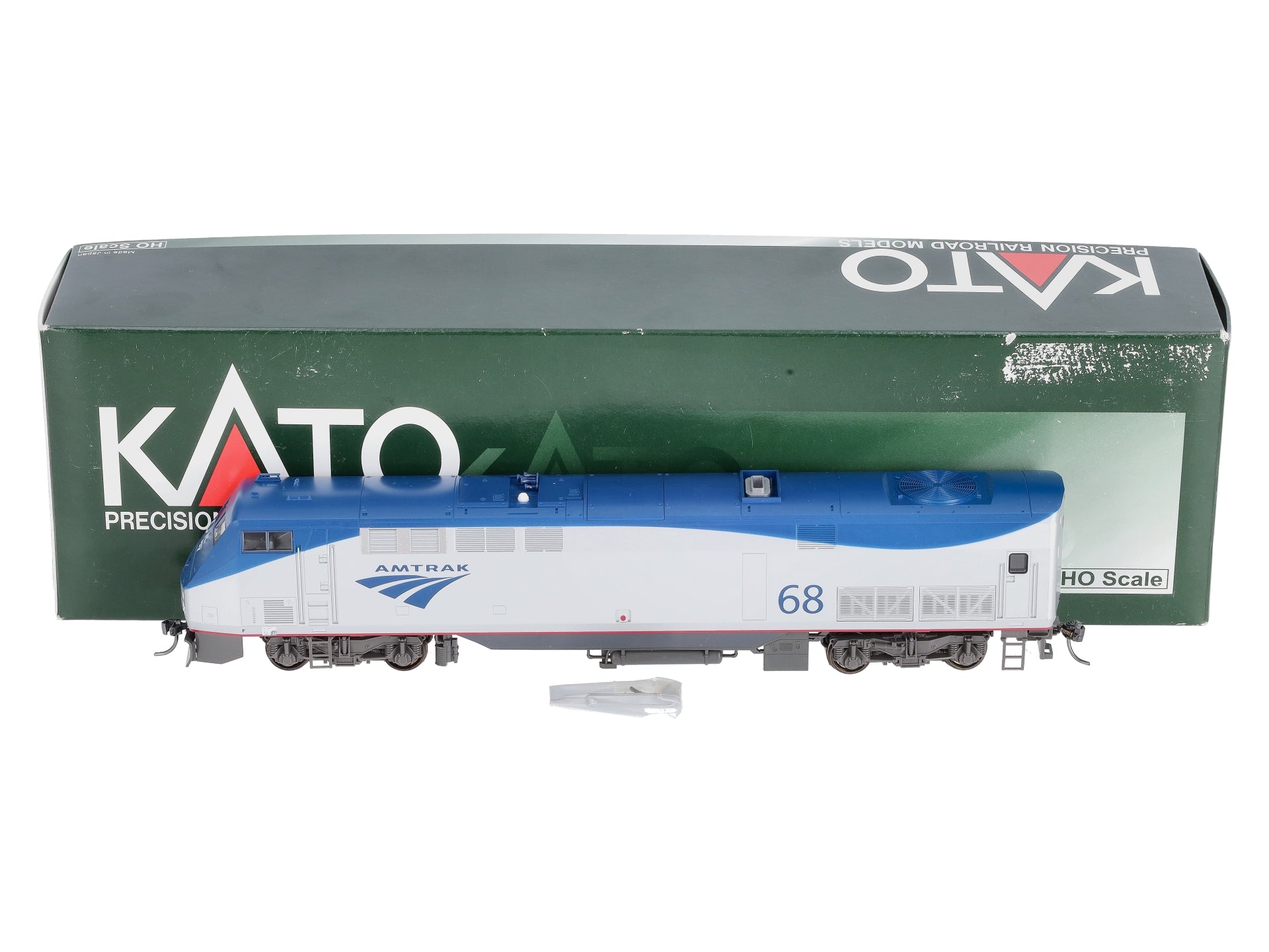 Kato 37-6101 HO Amtrak GE P42 Phase Vb Diesel-Electric Locomotive #68