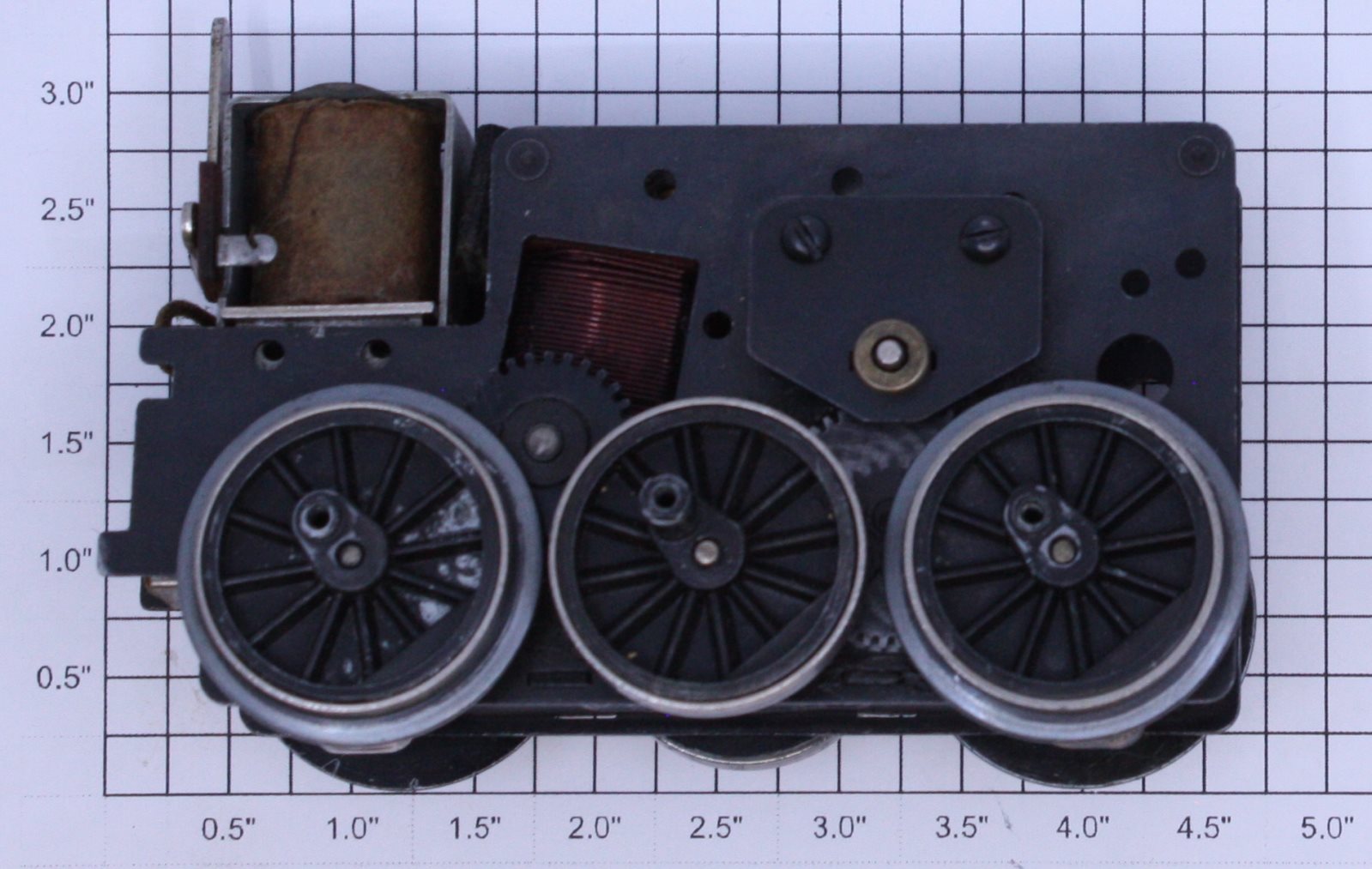 Lionel 221M-1 Motor Assembly with E-Unit and Nickel Rims - Complete