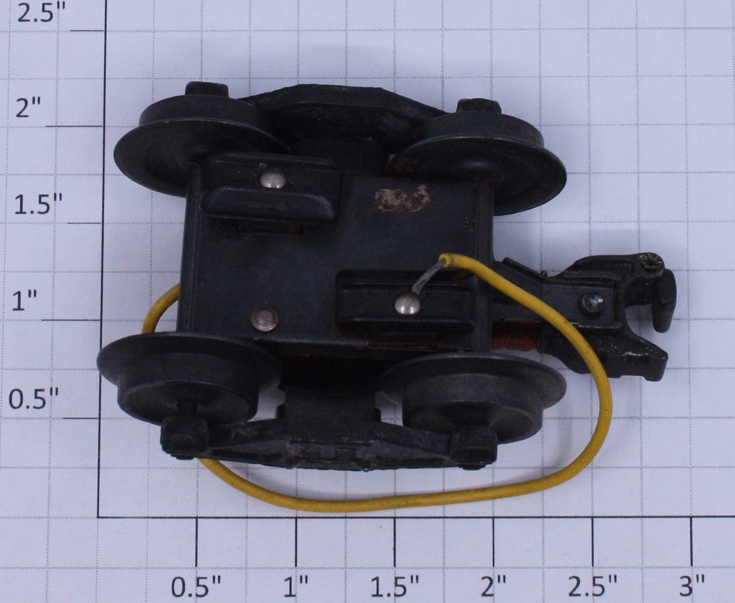 Lionel 3854-35 Staple End Freight Car Coupler Truck with 2 Sliding Shoes